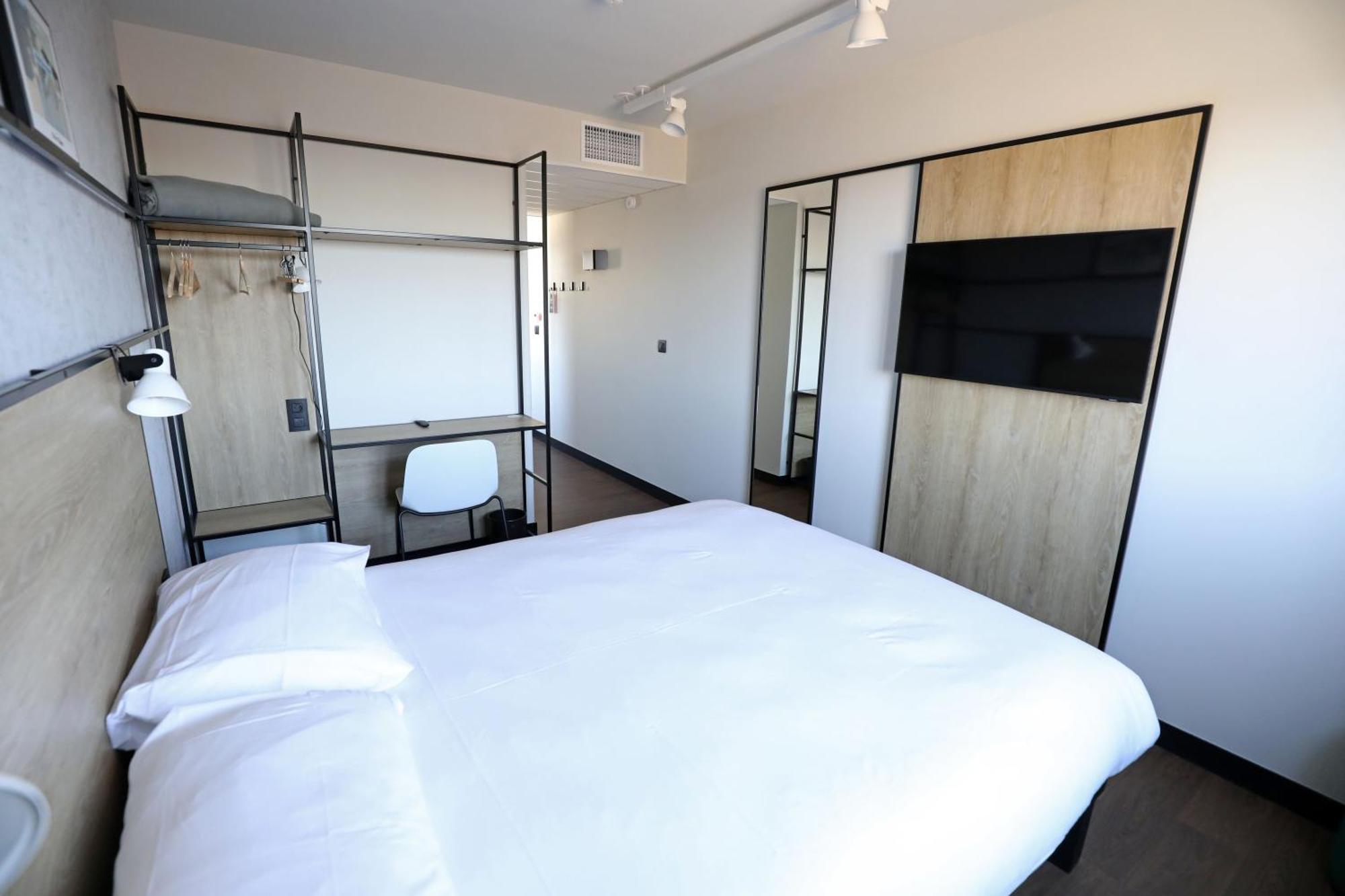 Ibis Jallieu Medipole Hotel
